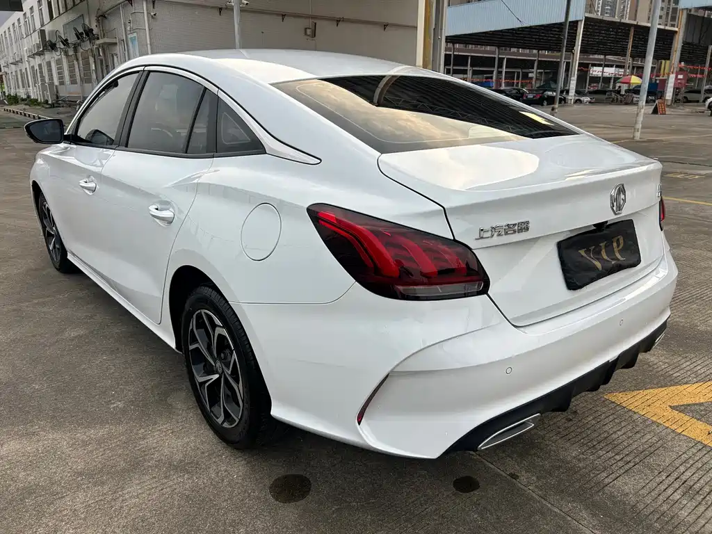 MG MG5 — миниатюра 6