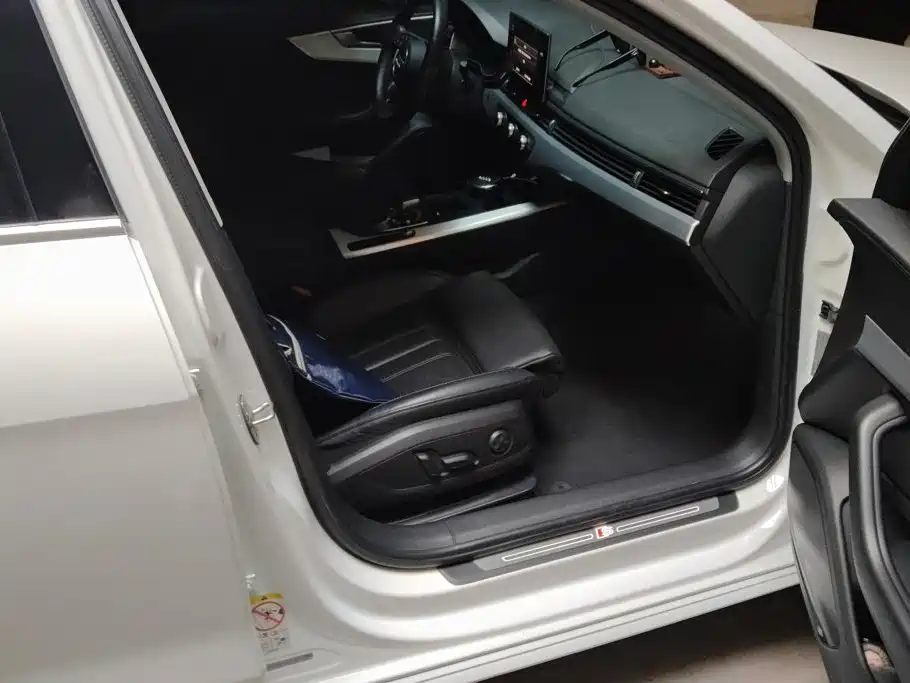 Audi A4L — миниатюра 8