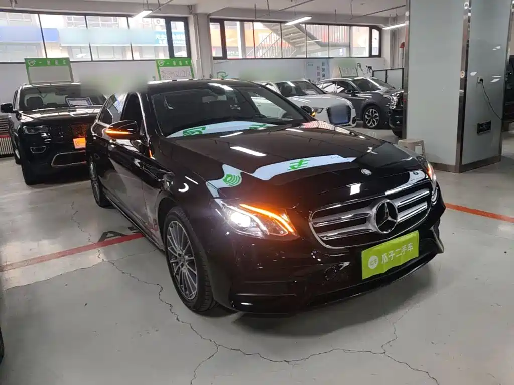 Mercedes-Benz E-Class — миниатюра 4