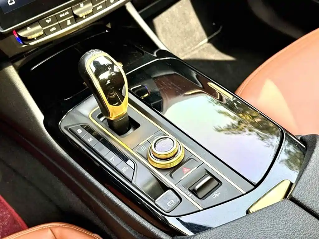 Maserati Levante — миниатюра 15