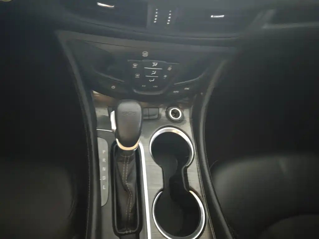 Buick Envision Plus — миниатюра 8