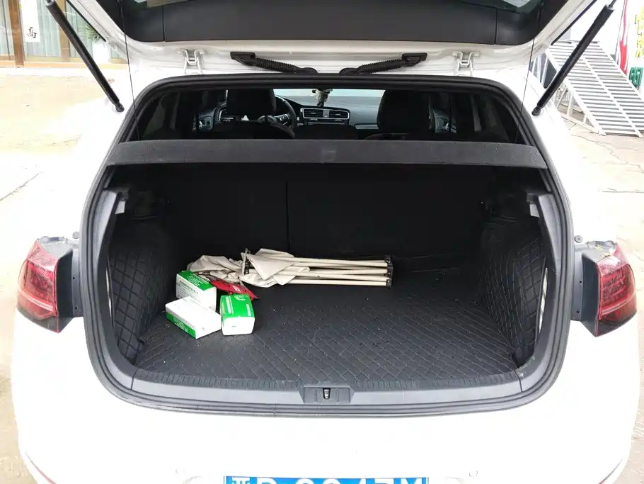 Volkswagen Golf — миниатюра 4
