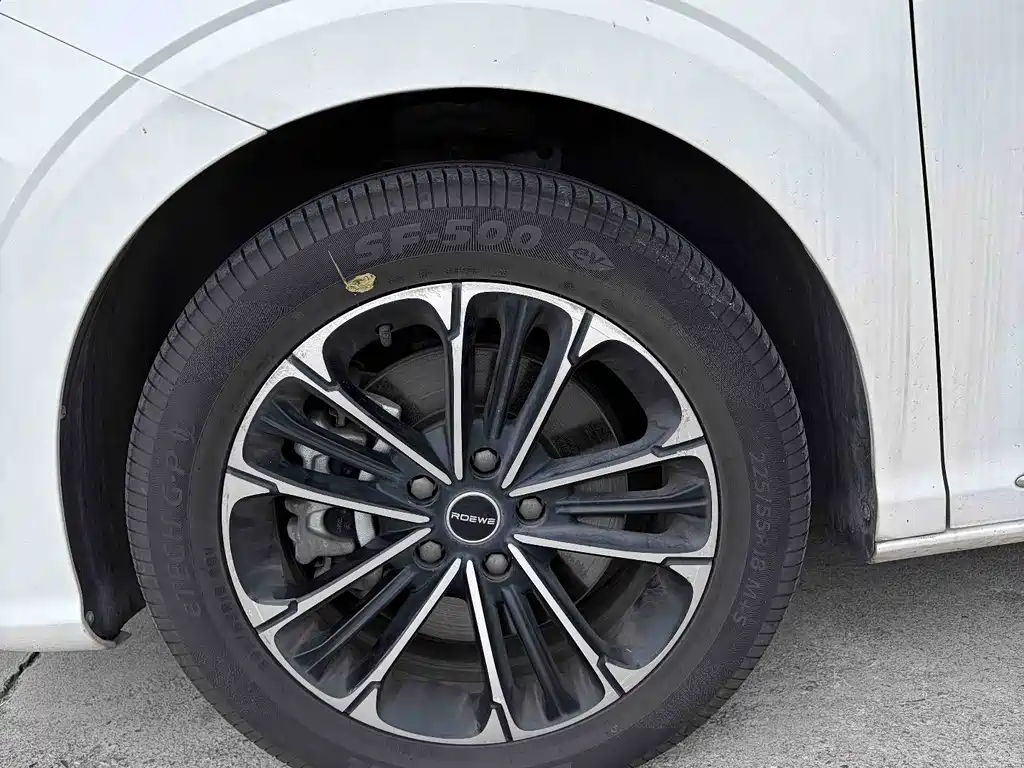 Roewe iMAX8 — миниатюра 10