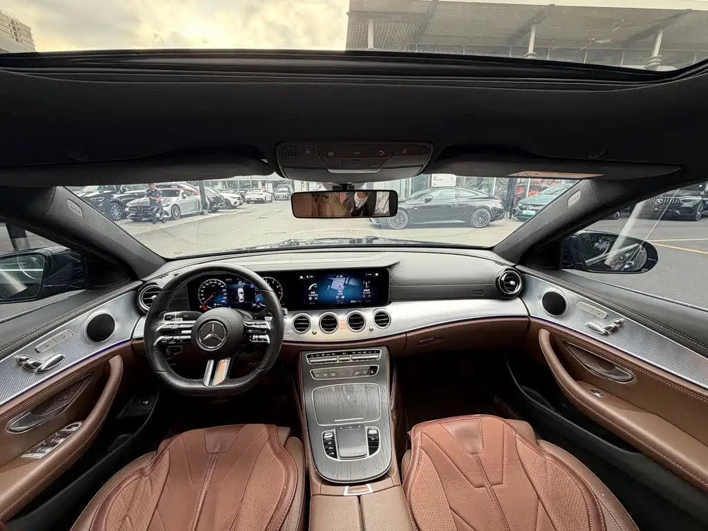 Mercedes-Benz E-Class — миниатюра 12