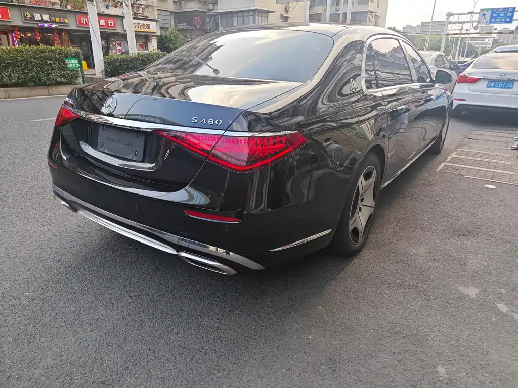 Mercedes-Benz S-Class — миниатюра 6