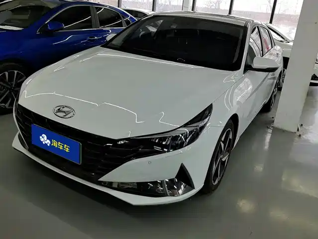 HYUNDAI ELANTRA 2023