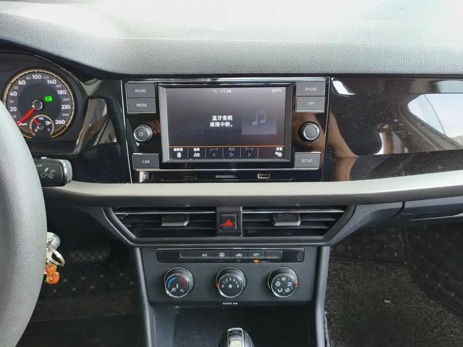 Volkswagen Lavida — миниатюра 13