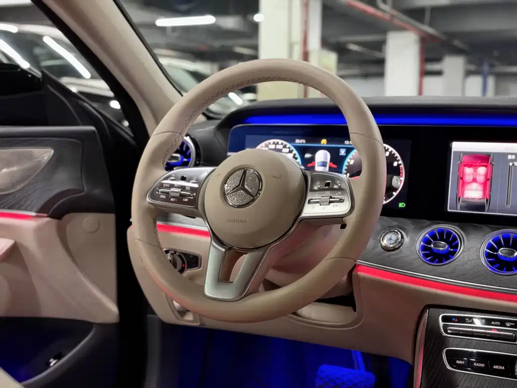Mercedes-Benz CLS — миниатюра 14
