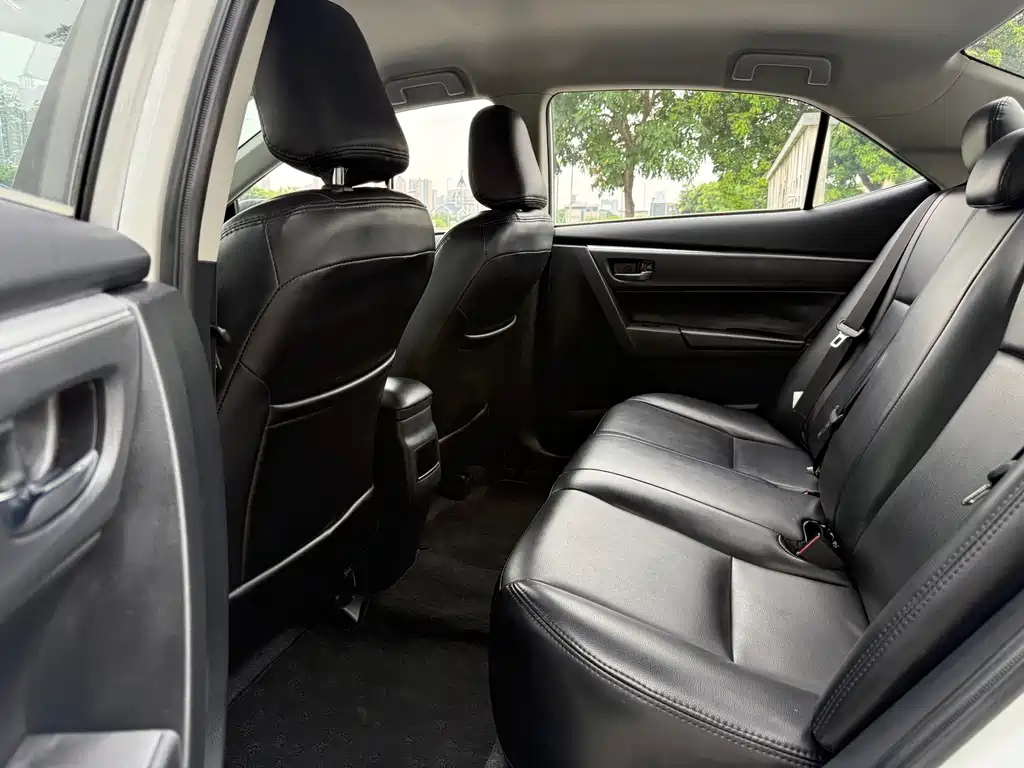 Toyota Corolla — миниатюра 5