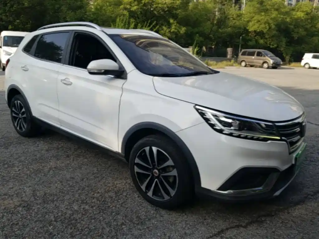 Roewe RX3 — миниатюра 4