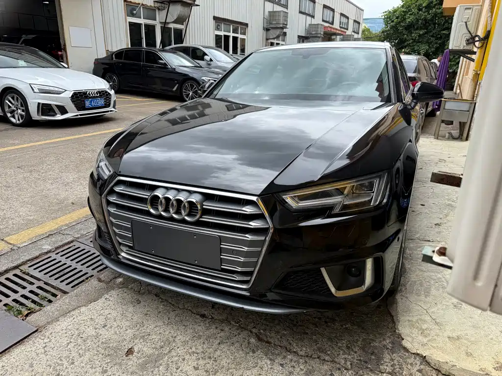 Audi A4L 2020