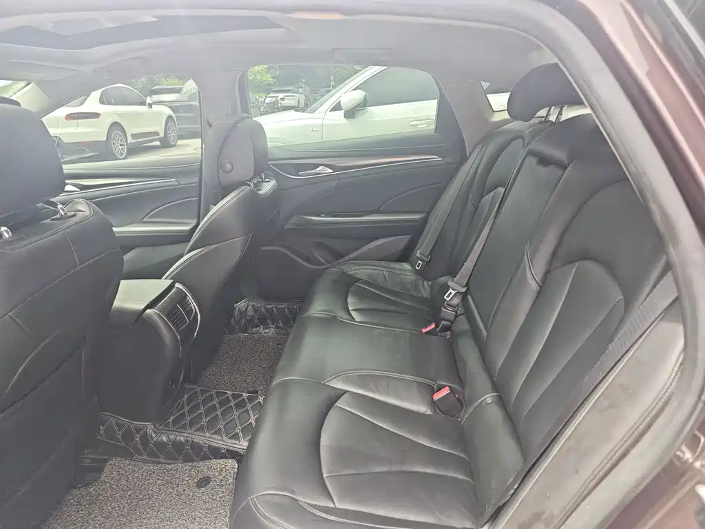Buick LaCrosse — миниатюра 9