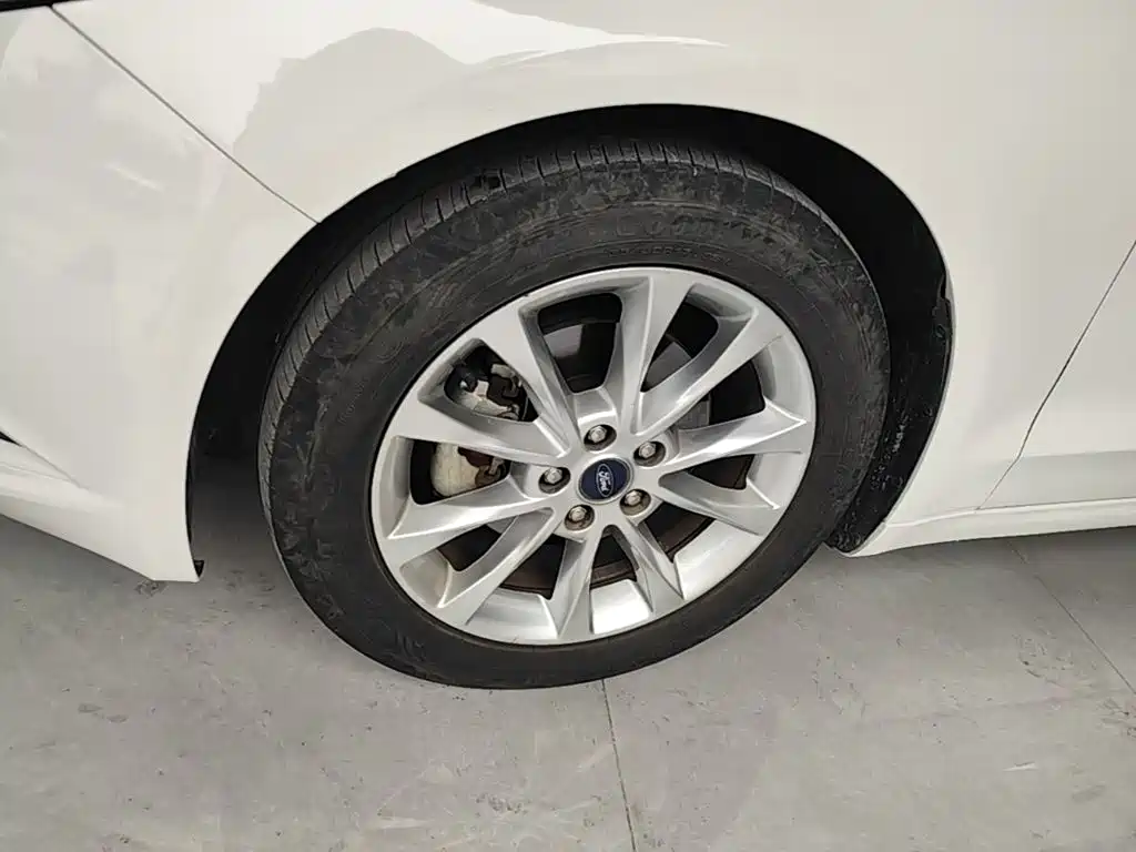 Ford Mondeo — миниатюра 23