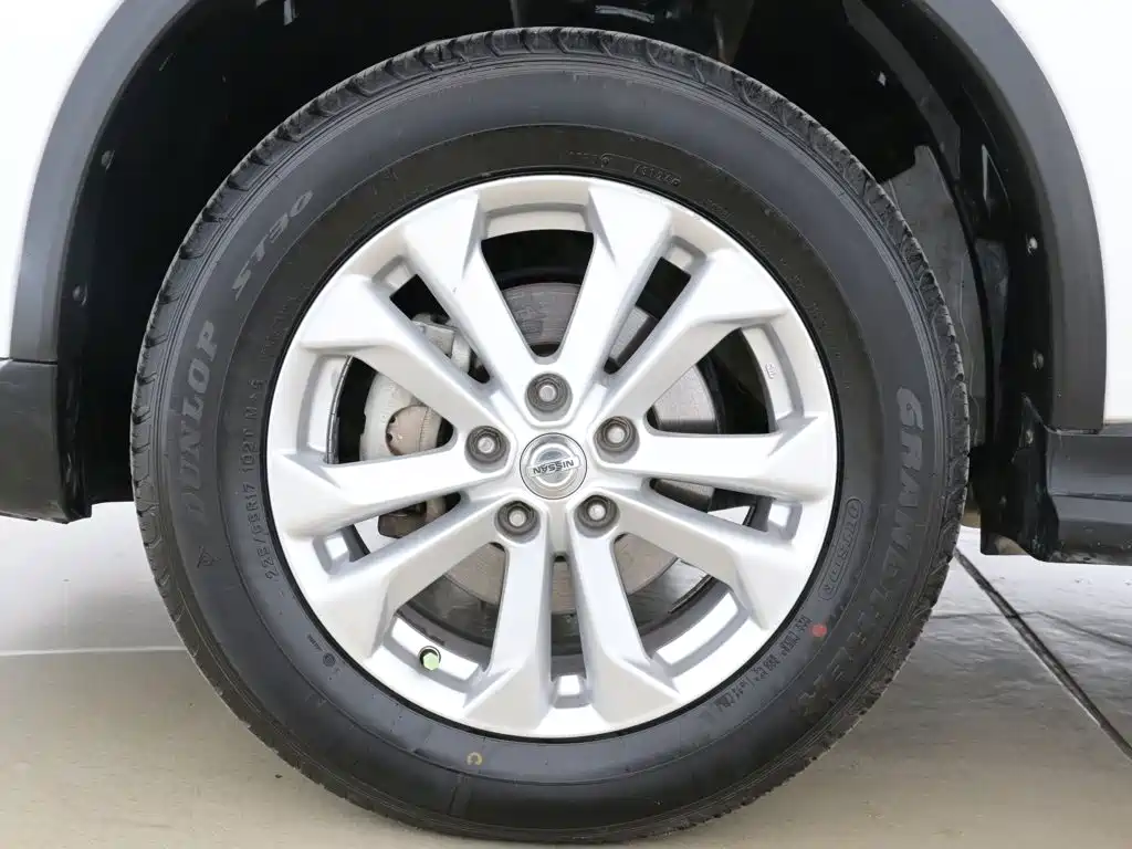 Nissan X-Trail — миниатюра 11