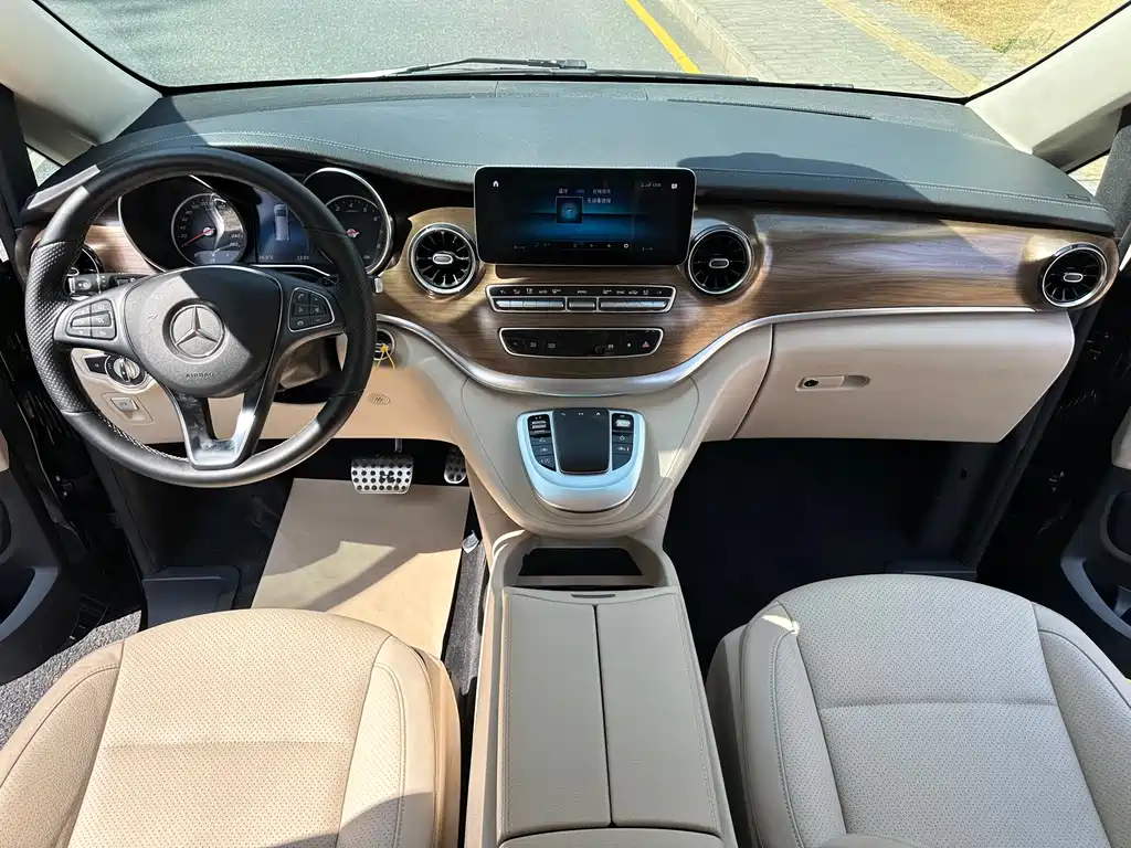 MERCEDES-BENZ V CLASS