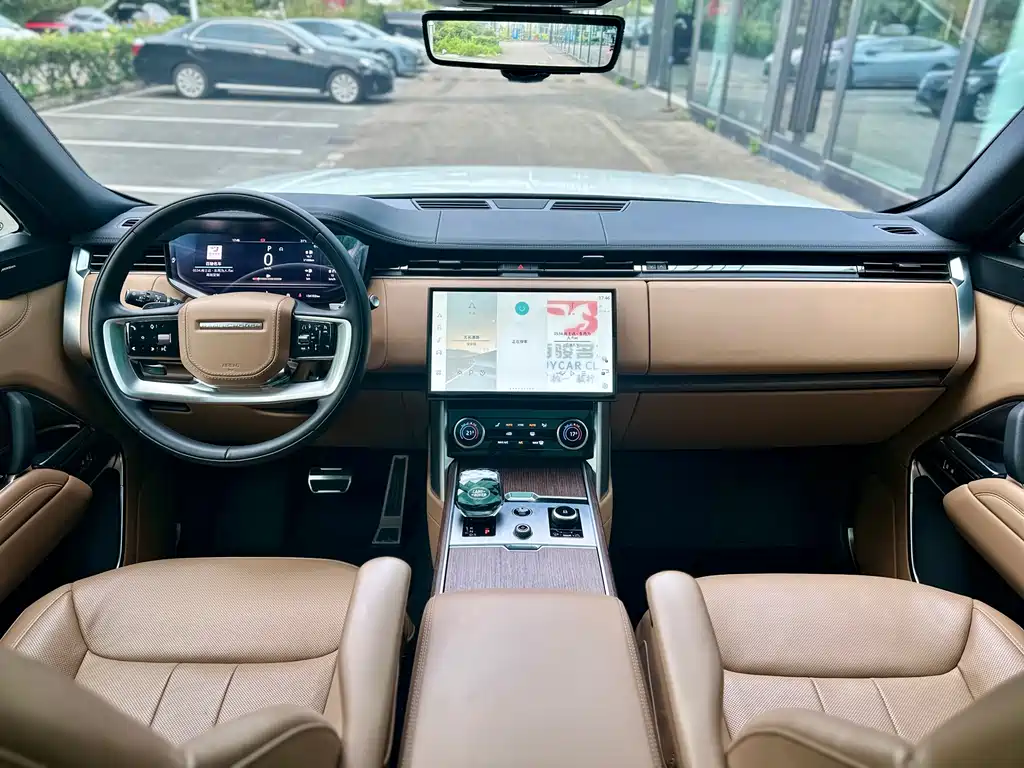 Land Rover Range Rover 2023 3.0 L6 400PS мест Long Wheelbase