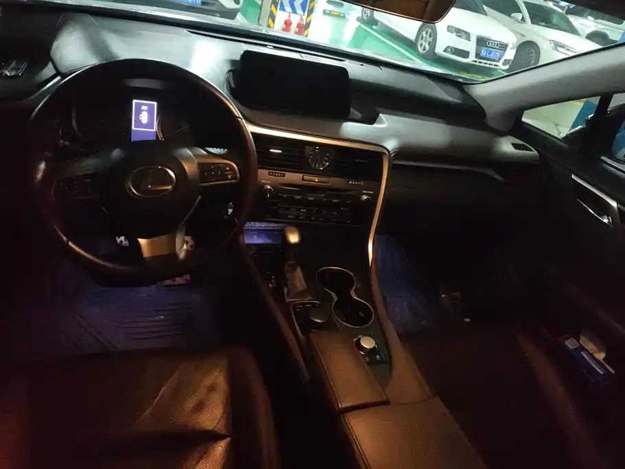 Lexus RX — миниатюра 12