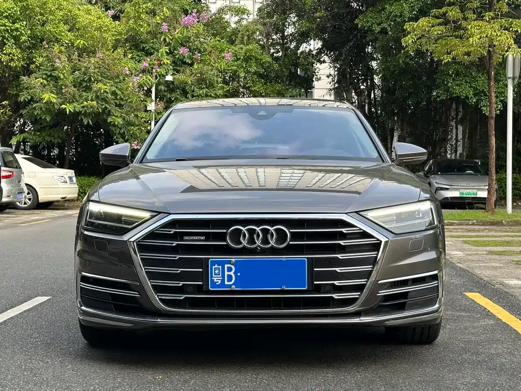 Audi A8 — миниатюра 2