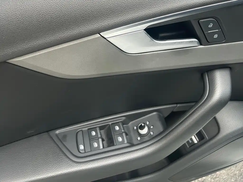 Audi A4L — миниатюра 18