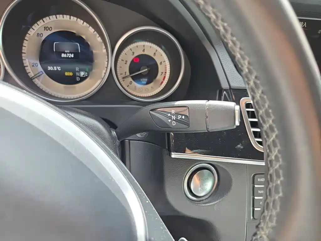 Mercedes-Benz E-Class — миниатюра 7