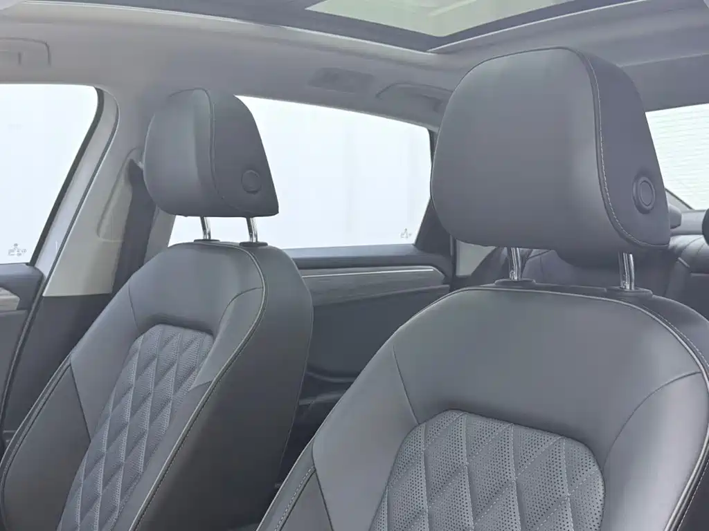 Volkswagen Sagitar — миниатюра 16