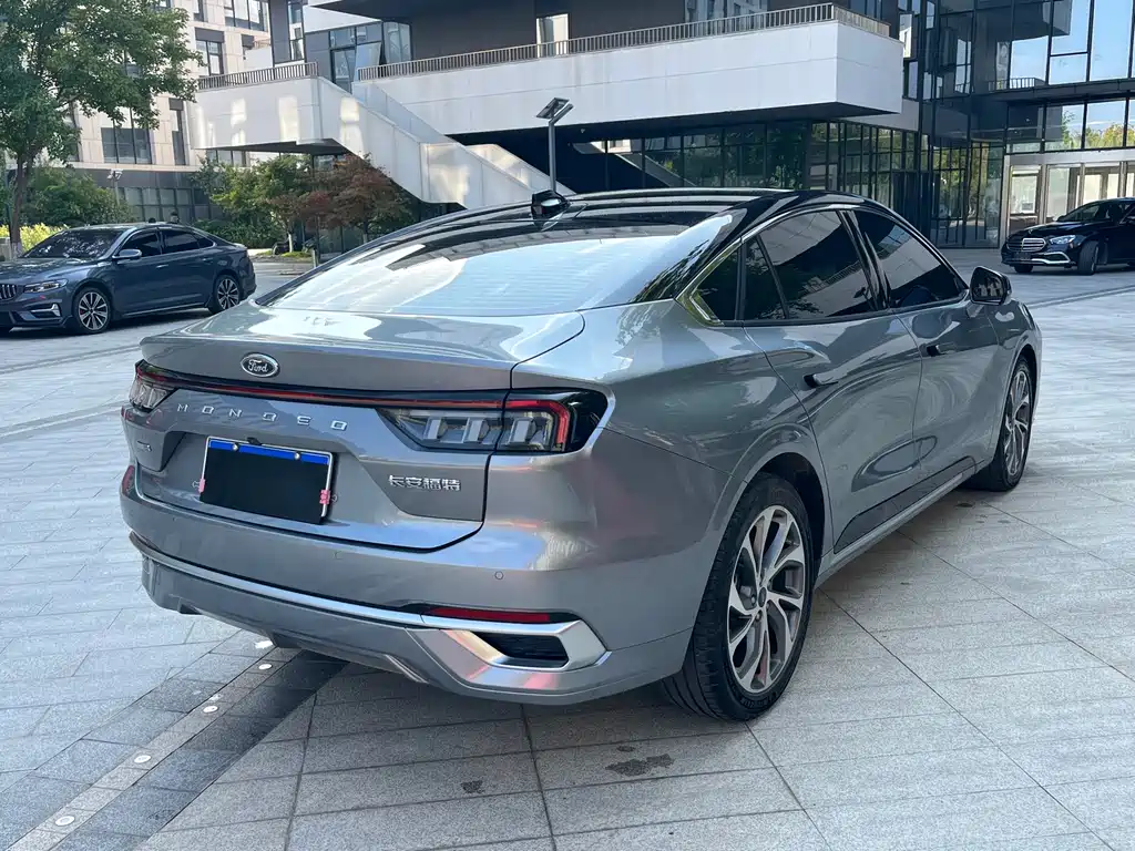 Ford Mondeo — миниатюра 4