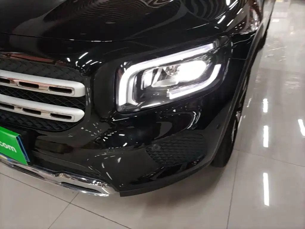 Mercedes-Benz GLB — миниатюра 24