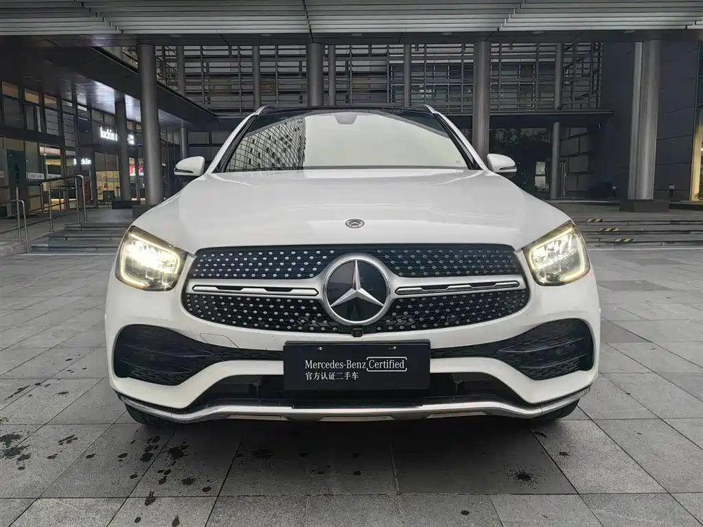 MERCEDES-BENZ GLC