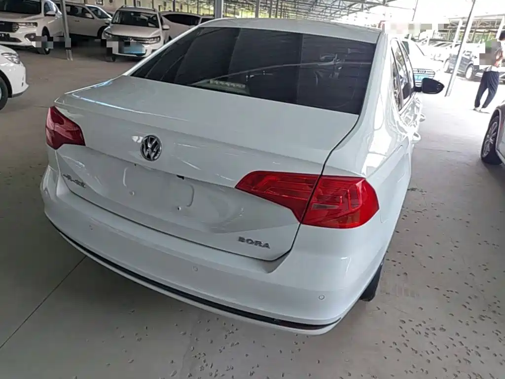 Volkswagen Bora — миниатюра 7