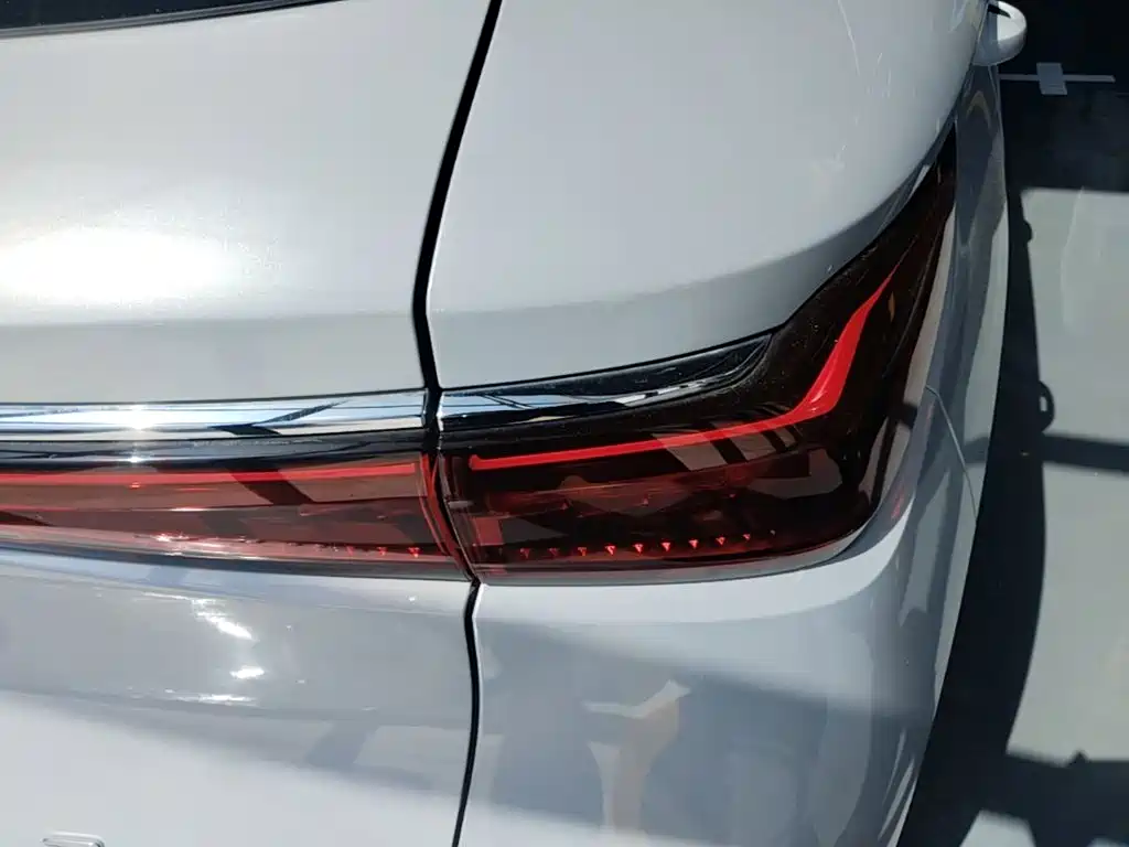 BYD Yuan Plus — миниатюра 8