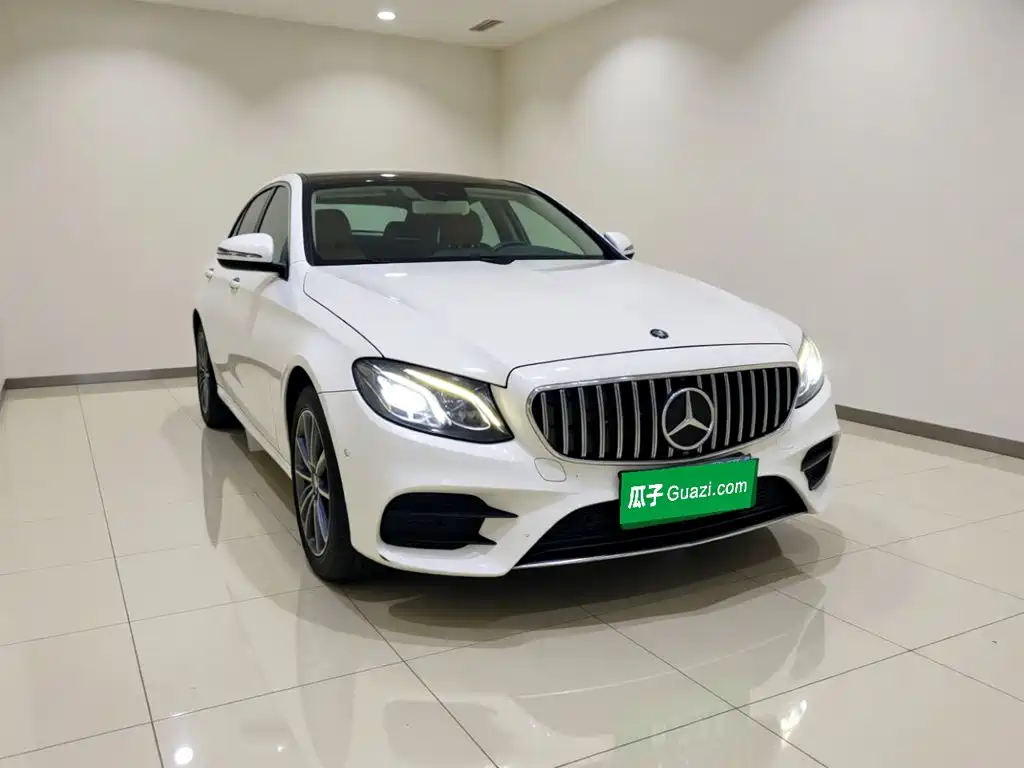 Mercedes-Benz E-Class — миниатюра 3