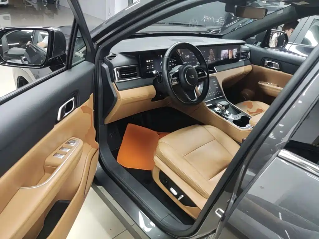 Li Auto Li ONE — миниатюра 16