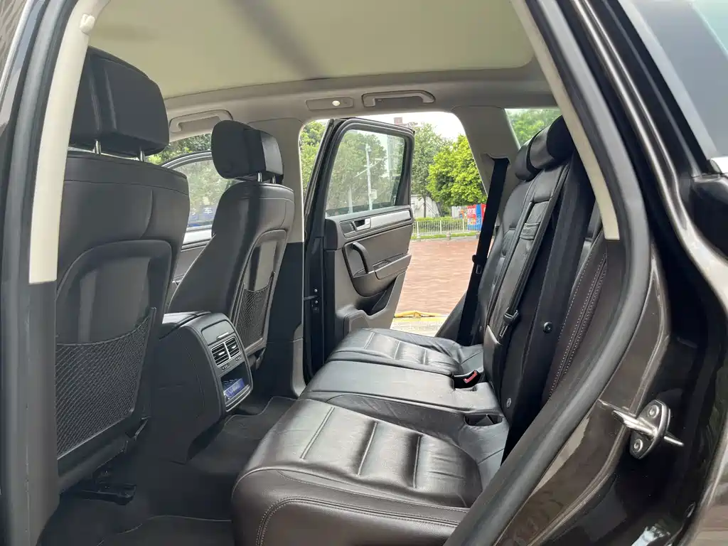 Volkswagen Touareg — миниатюра 5