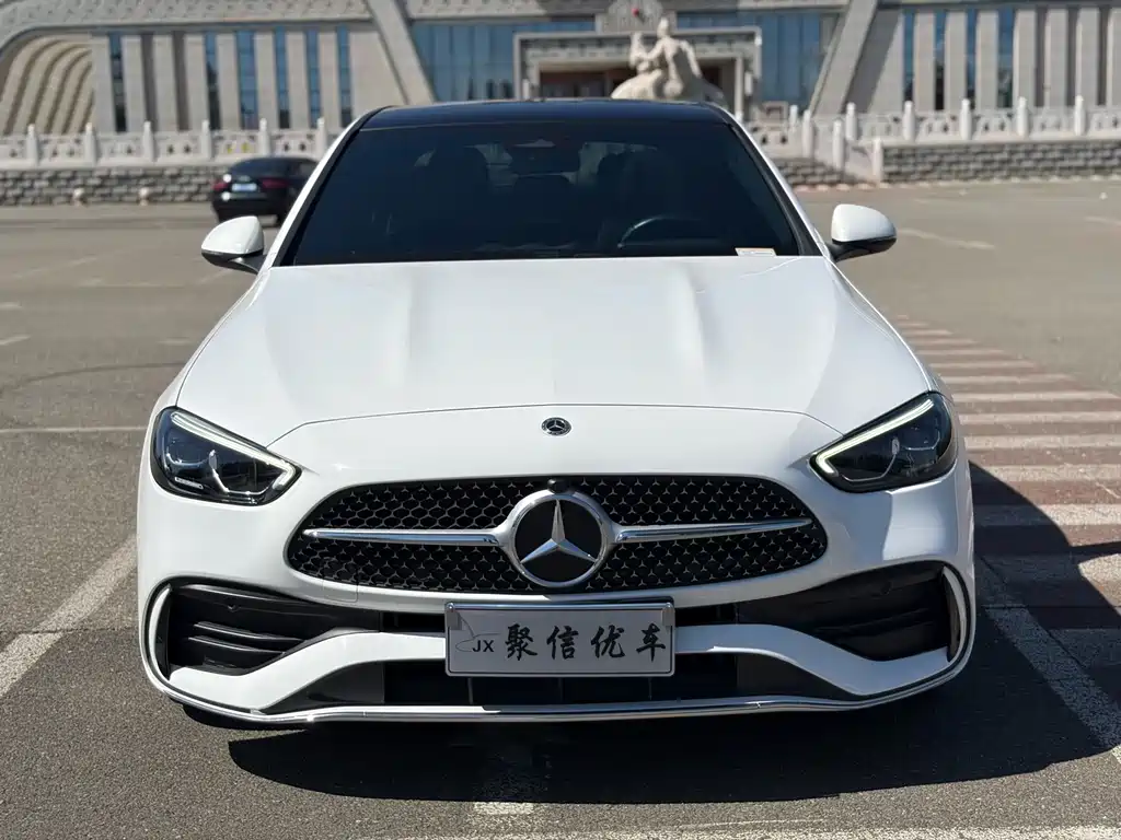 Mercedes-Benz C-Class — миниатюра 2