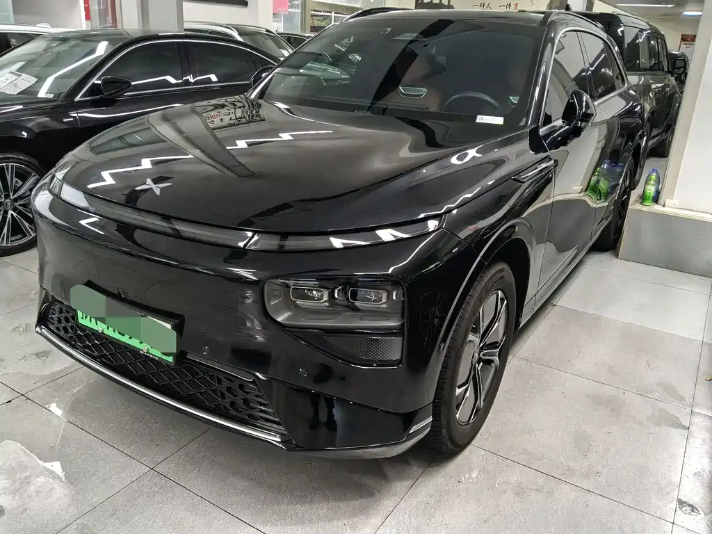 XPeng G9