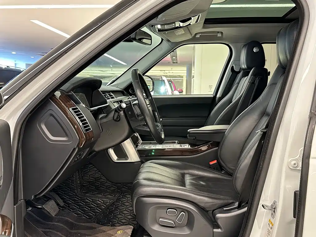 Land Rover Range Rover — миниатюра 9