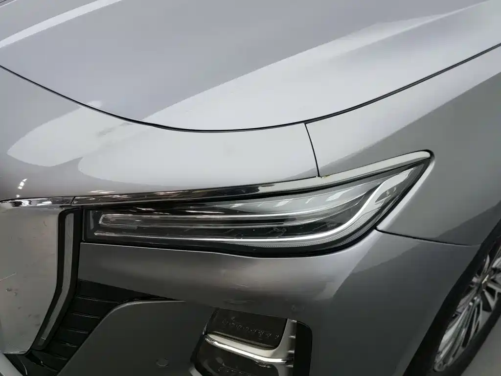 Hongqi Hongqi H5 — миниатюра 7