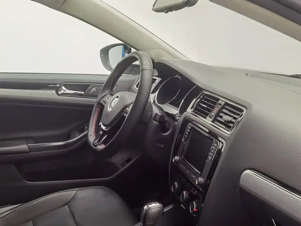 Volkswagen Sagitar — миниатюра 22