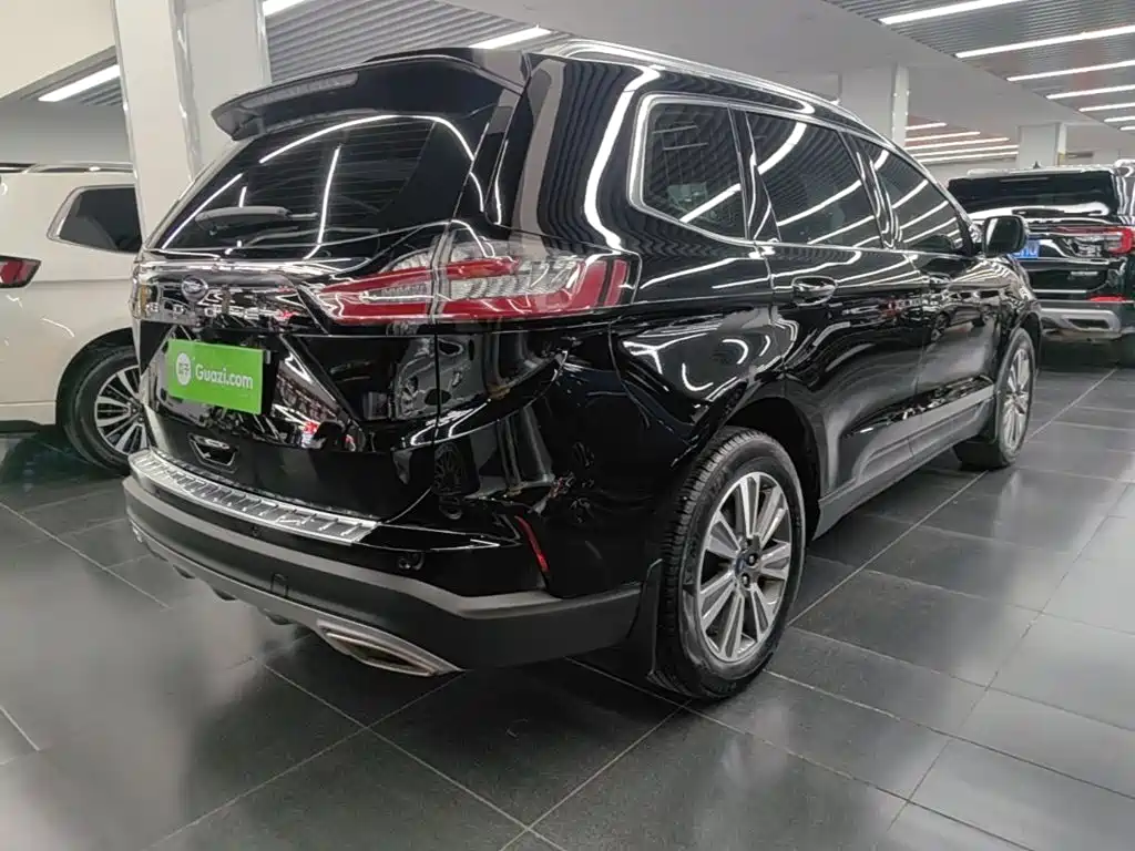 Ford Edge — миниатюра 7
