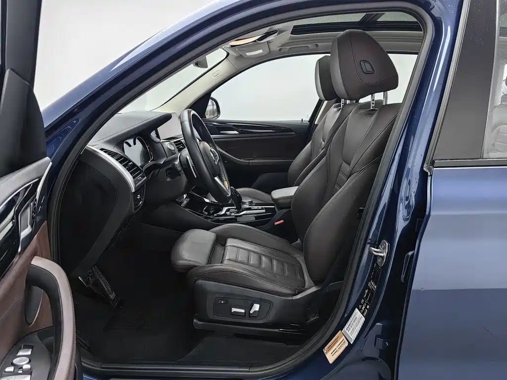 BMW X3 — миниатюра 10