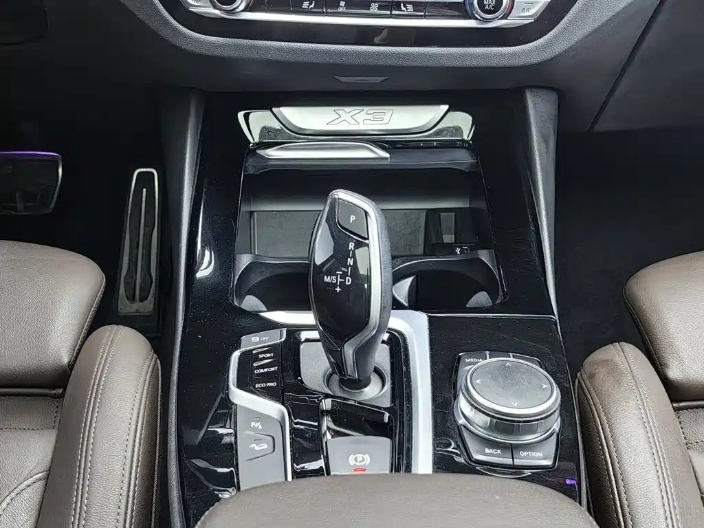 BMW X3 — миниатюра 13