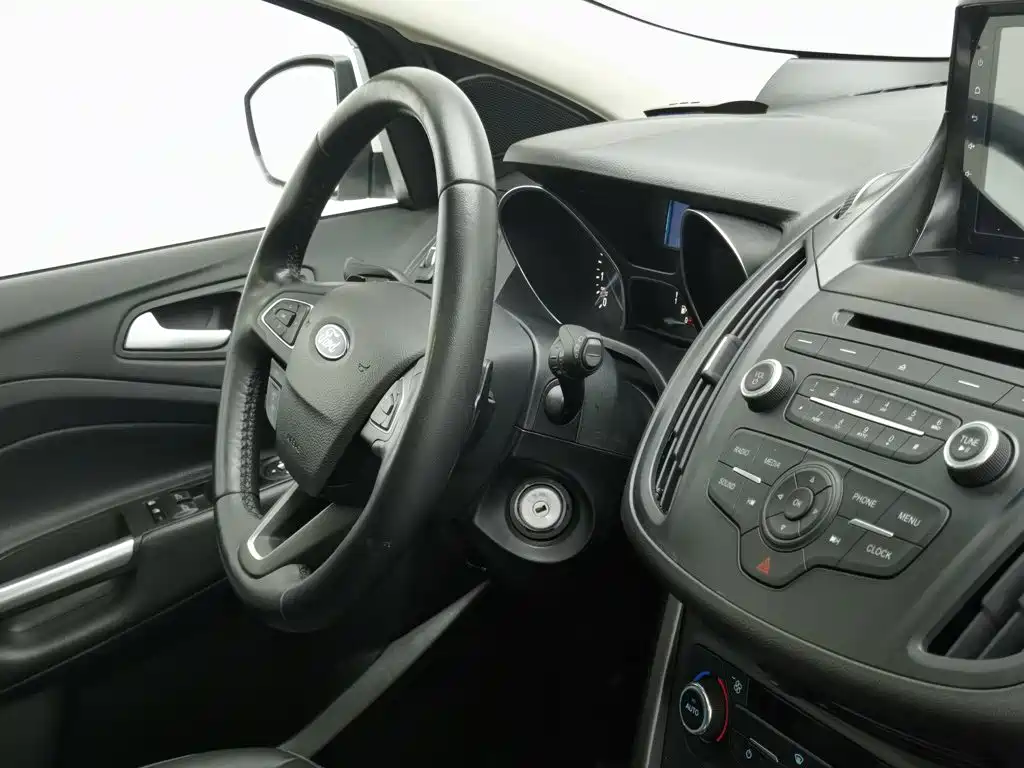 Ford Kuga — миниатюра 22