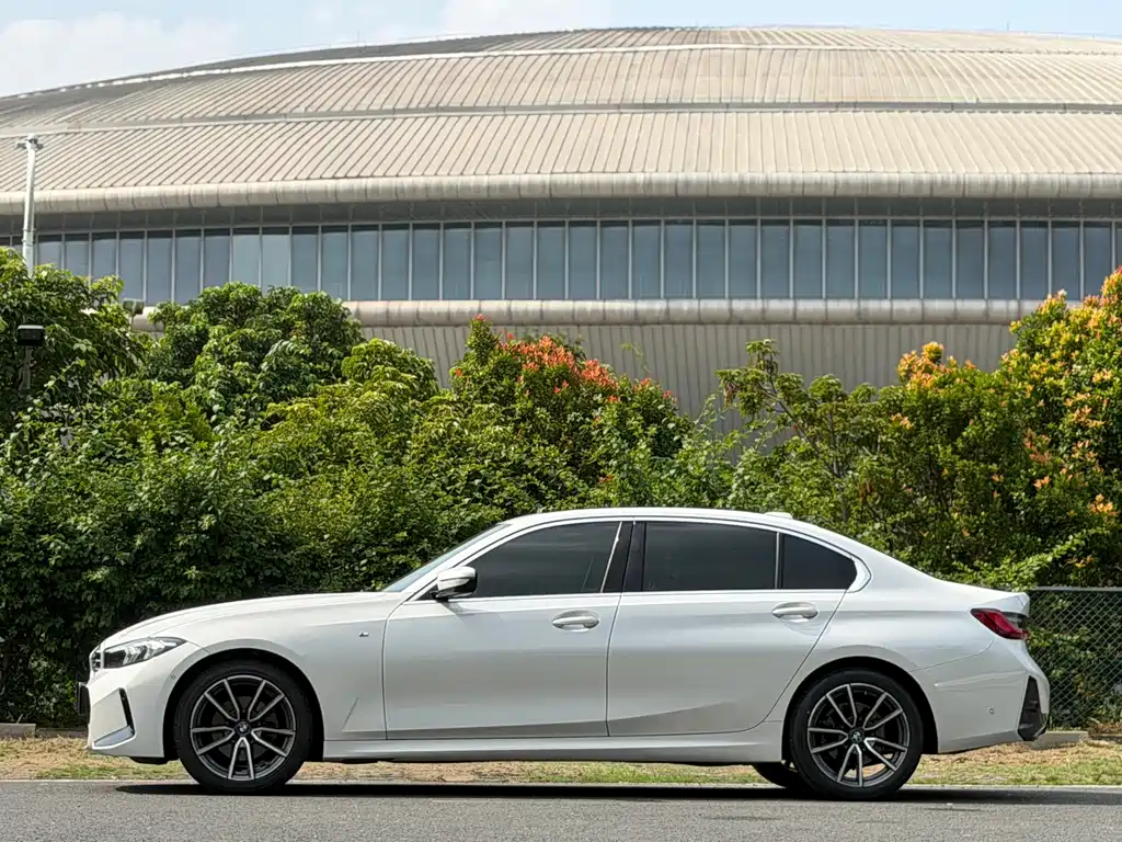 BMW 3 Series — миниатюра 7