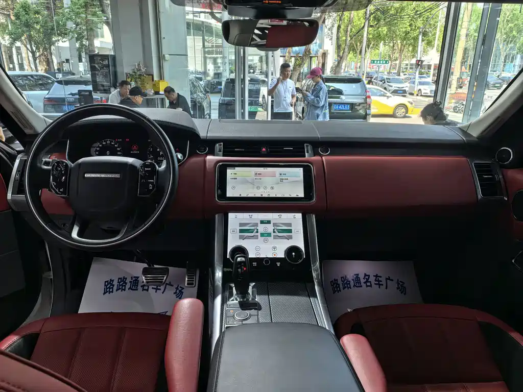 Land Rover Range Rover Sport 2020 3.0 L6 HSE DYNAMIC