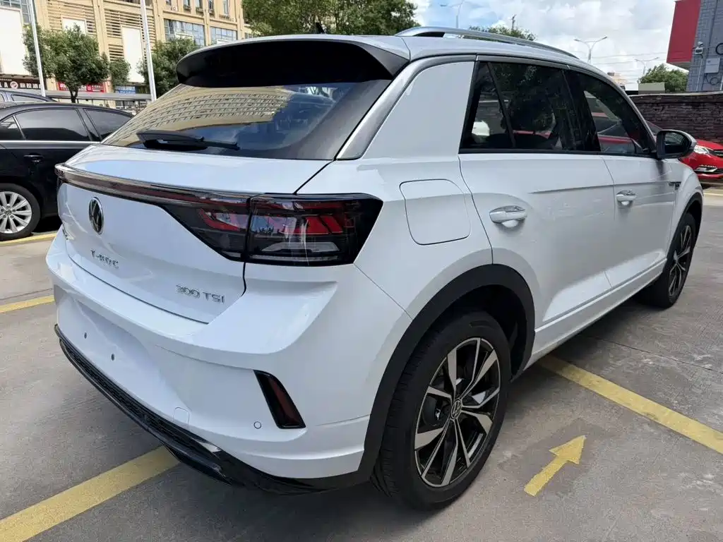 Volkswagen T-Roc — миниатюра 10