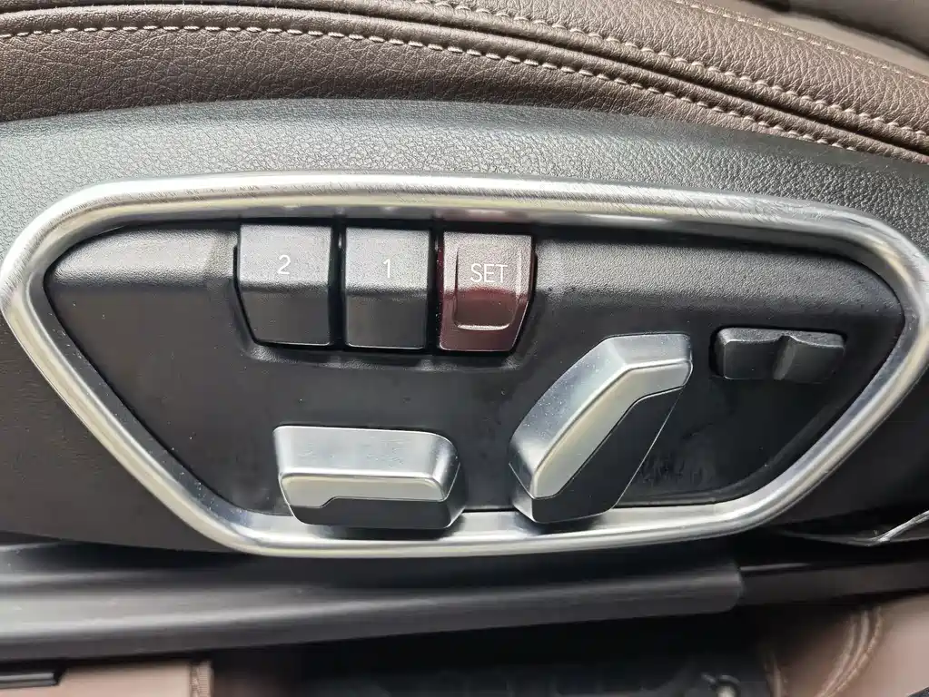 BMW X1 — миниатюра 15