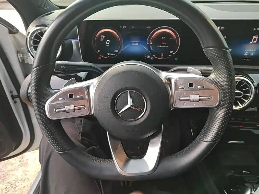 Mercedes-Benz A-Class — миниатюра 15