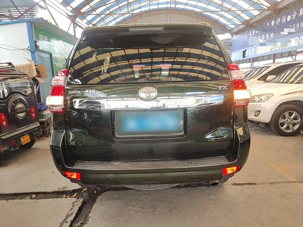 Toyota Prado — миниатюра 6
