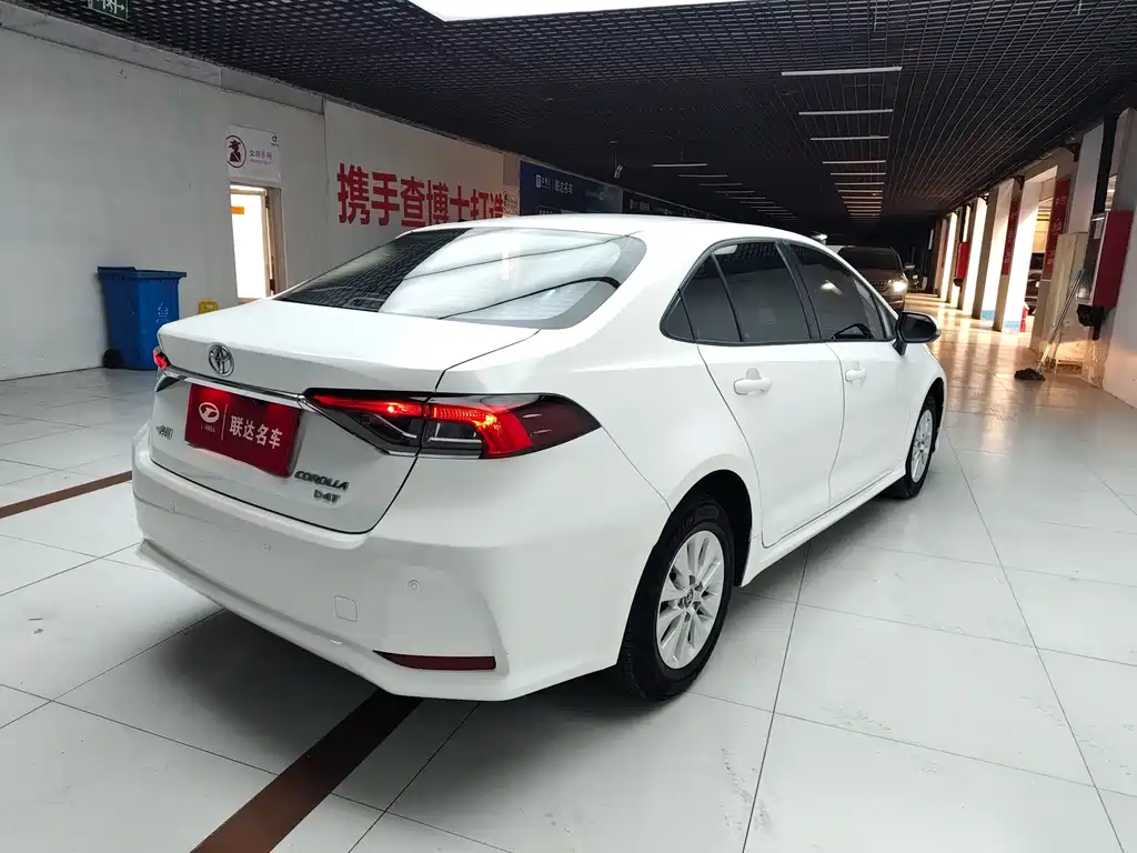 Toyota Corolla — миниатюра 11