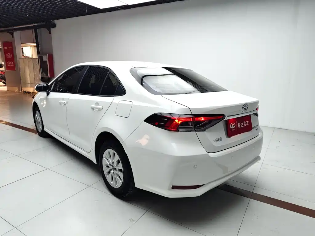 Toyota Corolla — миниатюра 13